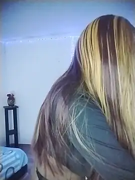 Czat XXX na żywo – Roonie_garces