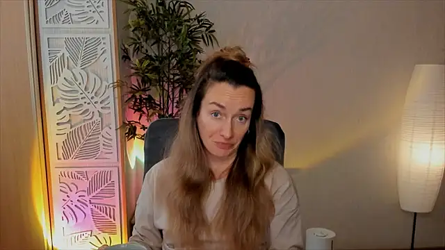 XXX chat uživo modela RebeccaMartinez