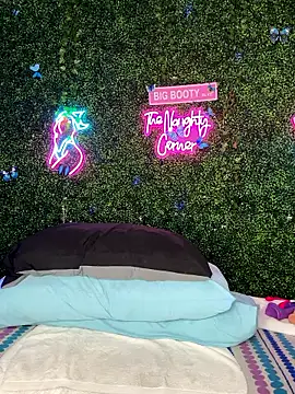 Show Webcam de RenaThickAss