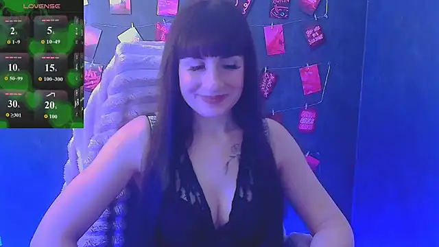 Show modela Violla_My na web-kameri