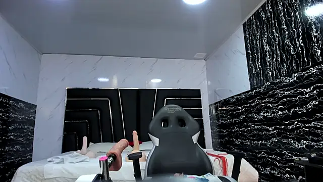 Chat XXX ao vivo de Ladyy_Scarlett