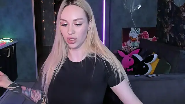 Blckmirrorr Live XXX-Chat