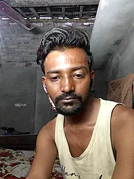 India_HOT23: διαδικτυακό σόου στην κάμερα