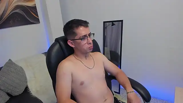 Živý XXX chat Tommas_Jhonson