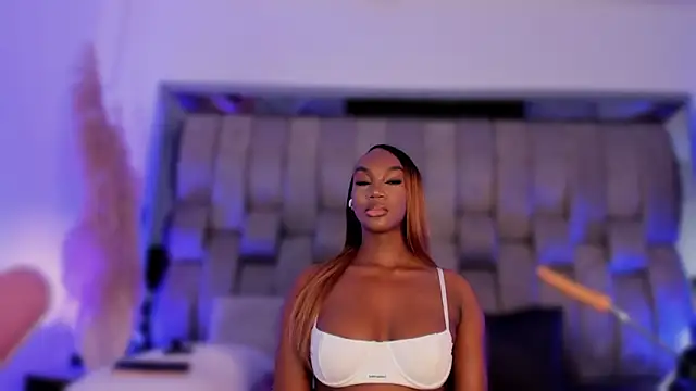 ChaynnaCooper – Naživo XXX chat