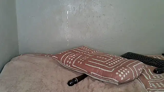 Pokazy przed kamerką – Bellabootie