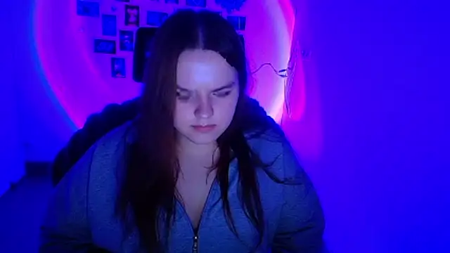 Kitty_Mia_Kitty – Naživo XXX chat