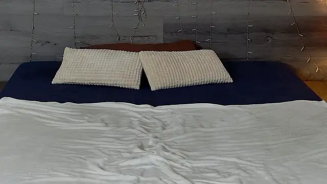 hornyb33_'s Live XXX Chat