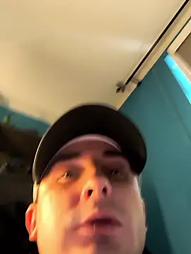 Kckobieto: διαδικτυακό σόου στην κάμερα