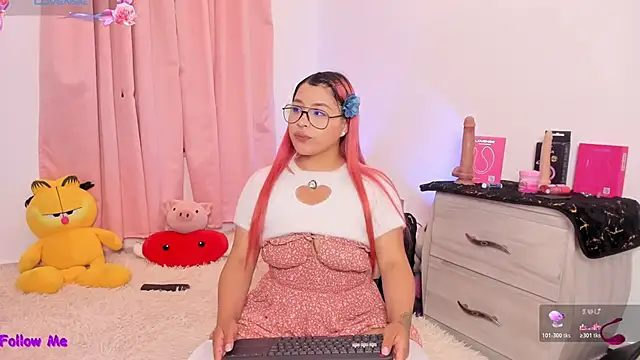 Chat +18 de SophieRossi ao vivo