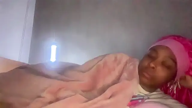 ChocolateCakeQueen's Live XXX Chat