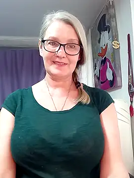 Chatroom XXX en direct de irinamaux