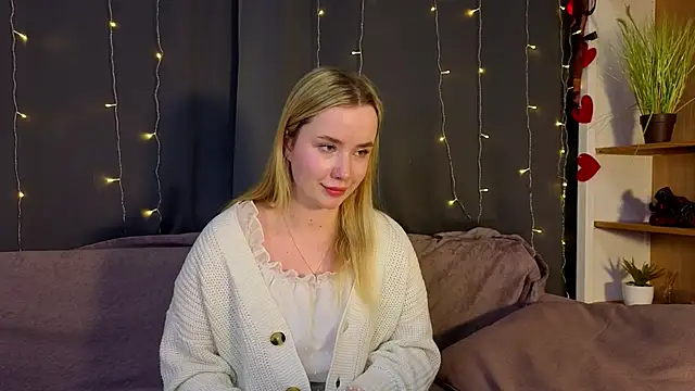 IvetteLabore Live XXX Chat