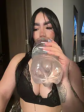 Nickiiiii Live XXX-Chat