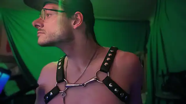 MasterDaddyCoolのライブXXXチャット