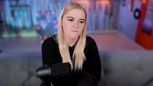 Stef_NicksのライブXXXチャット