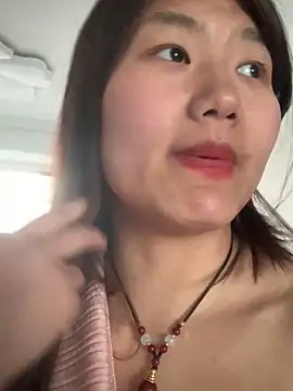 mmmooo808 Show Webcam