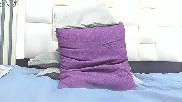 camila__herrera Adlı Modelin Canlı XXX Sohbeti