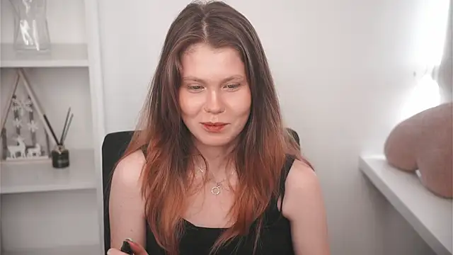 MarnieWootan Adlı Modelin Canlı XXX Sohbeti