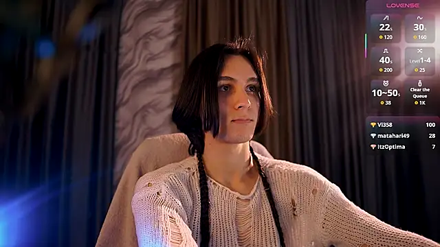 Show modela CleoStringer na web-kameri