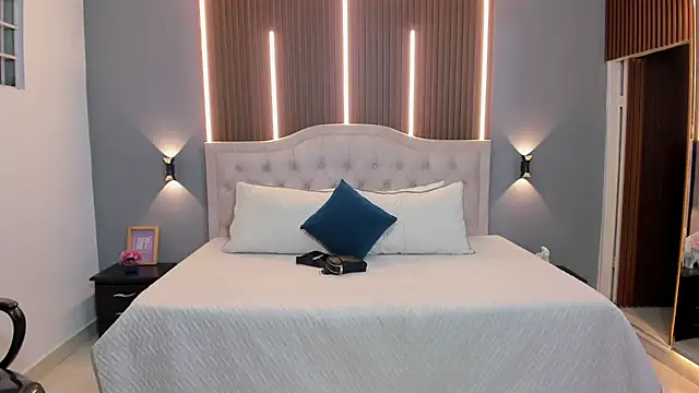 Tommy18__ Obrolan Langsung XXX