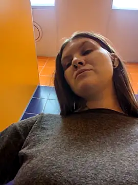 Morphine_666 élő XXX-chatje