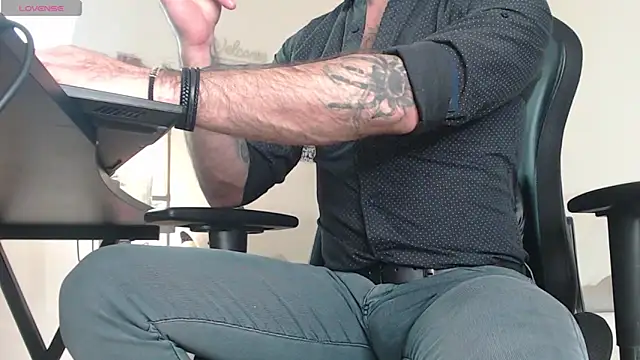 marioslim: онлайн-секс-чат