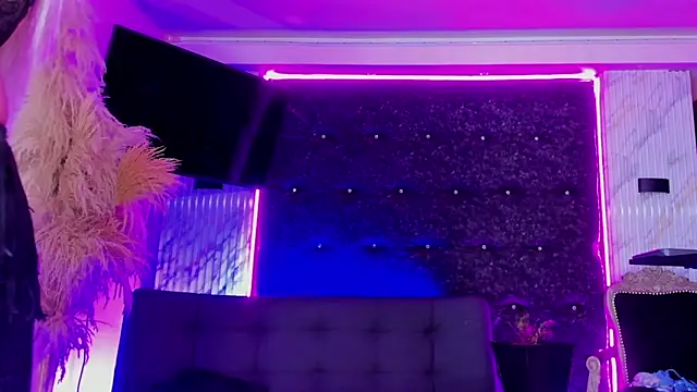 Queens_Wonders_Blondersn Live XXX chat