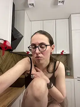 Chat +18 de MartiniiSelenna ao vivo