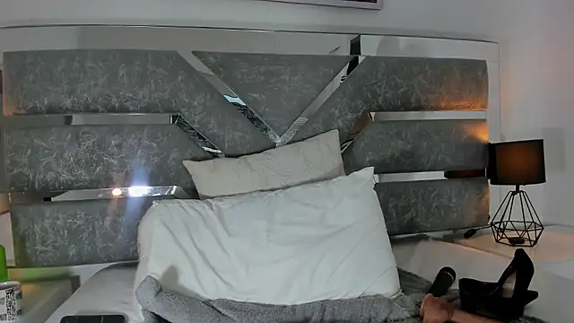 Slut_Milf_ Live XXX Chat