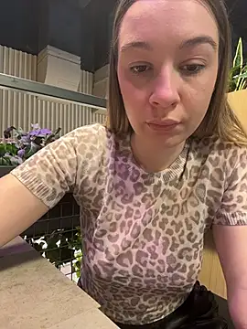 SashaCatt 라이브 XXX 채팅