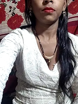 Itz_Aisha__ Adlı Modelin Canlı XXX Sohbeti