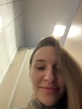 KishaMur 现场XXX聊天