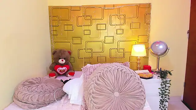 Czat XXX na żywo – Julia_Haye