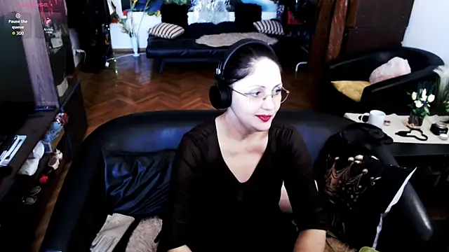 XXX chat uživo modela Imperatriza
