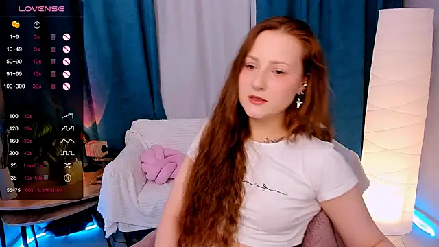 velvet_cherry_ Chat XXX in diretta