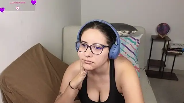 blue__moon_'s Live XXX Chat