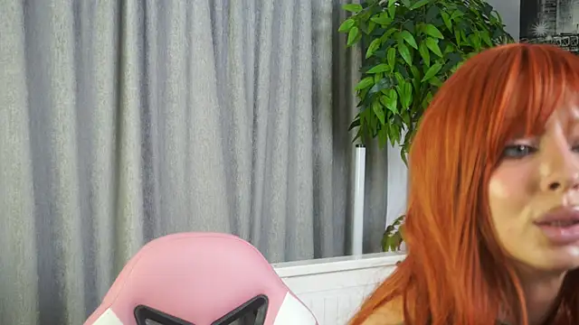 LanaReals Chat XXX in diretta