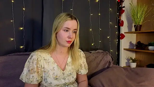 IvetteLabore Chat XXX live