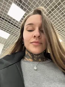 KishaMur Chat XXX live