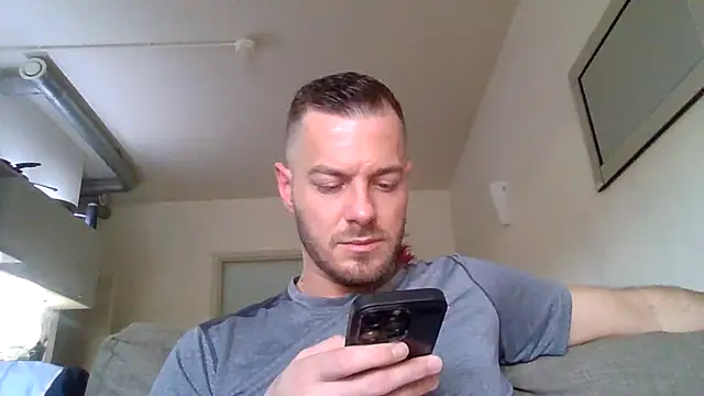 cheekycherryxn Live XXX chat