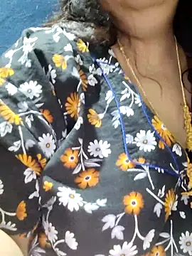tamilthanushrin Live XXX chat