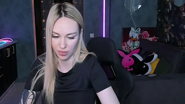 Blckmirrorr live XXX chat