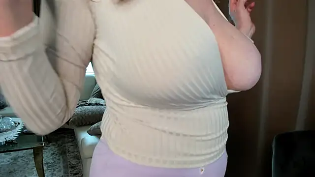 Chat +18 de Natascha-Hill ao vivo