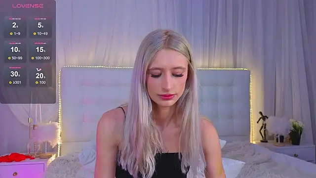 دردشة Monica_Leen الجنسية المباشرة