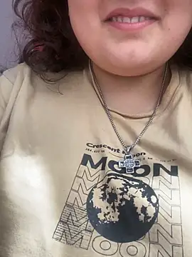 Solangerulo_ élő XXX-chatje