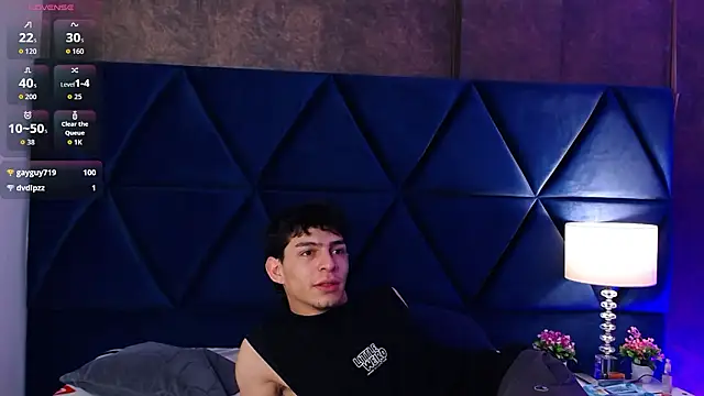 Czat XXX na żywo – Logan_Woods