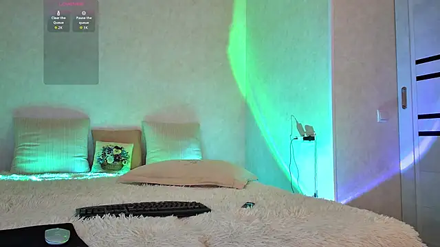 XXX chat uživo modela Roseaa