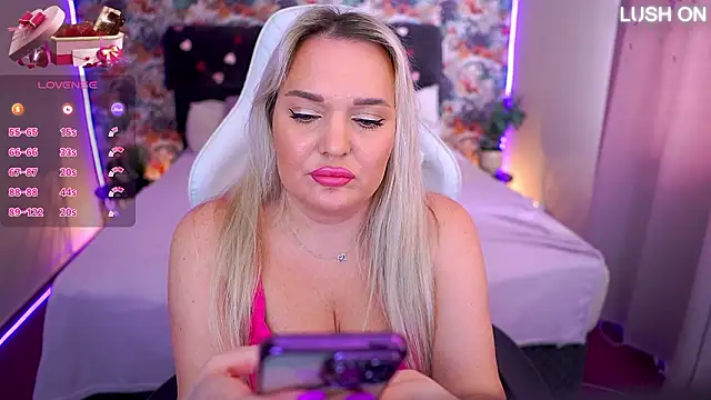 MissyMartinez Adlı Modelin Canlı XXX Sohbeti