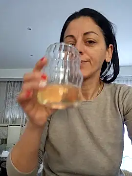 bruneta_sexy23: απευθείας συνομιλία ΧΧΧ